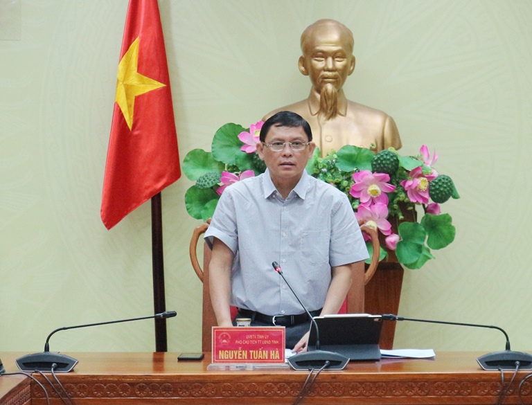 UBND tỉnh họp triển khai xây dựng Trung tâm giám sát, điều hành thông minh tỉnh